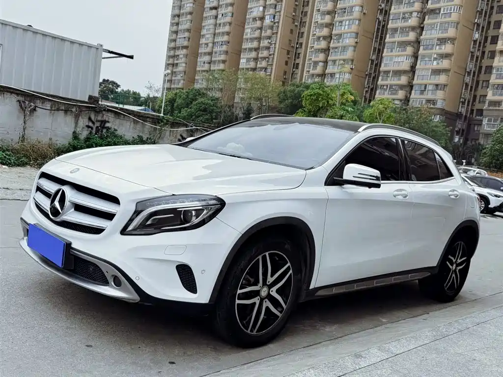Mercedes-Benz GLA 2016