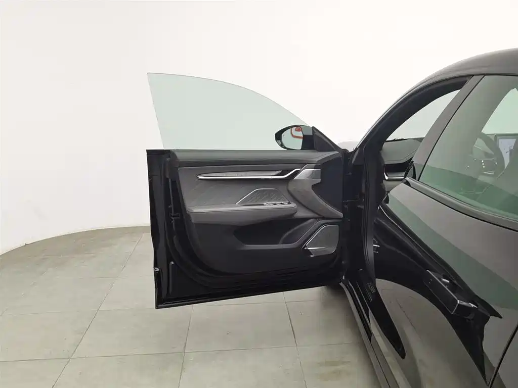 ZEEKR EXTREME KRYPTON 001