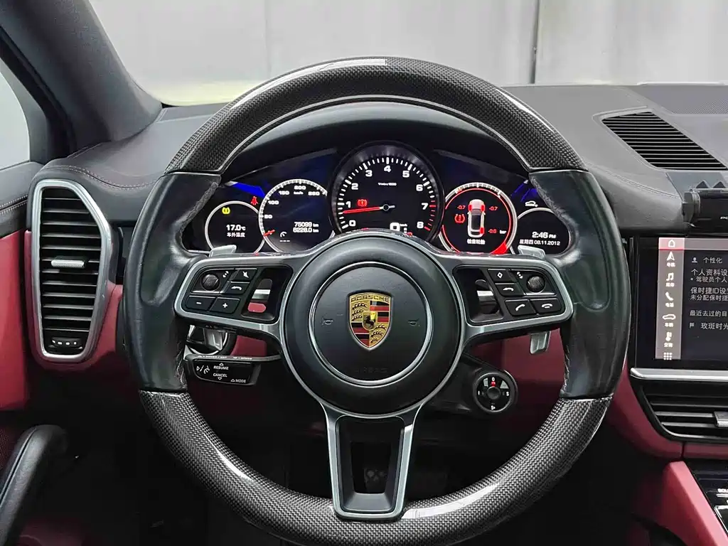 PORSCHE CAYENNE
