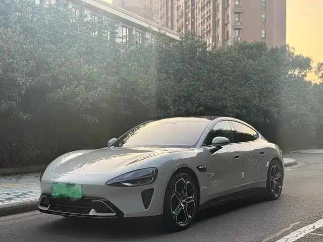 XIAOMI CAR XIAOMI SU7 2025