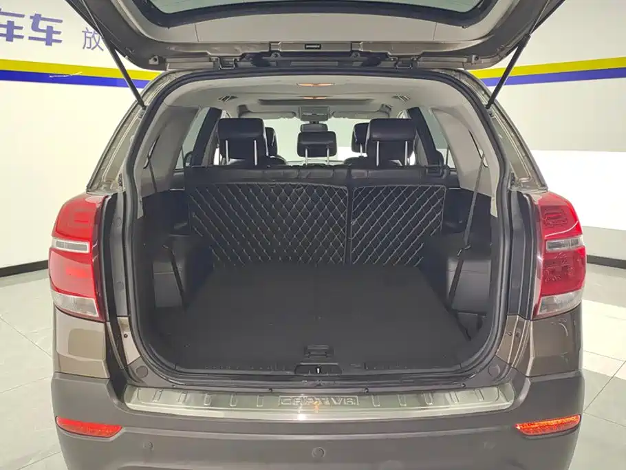 Chevrolet Captiva — миниатюра 4
