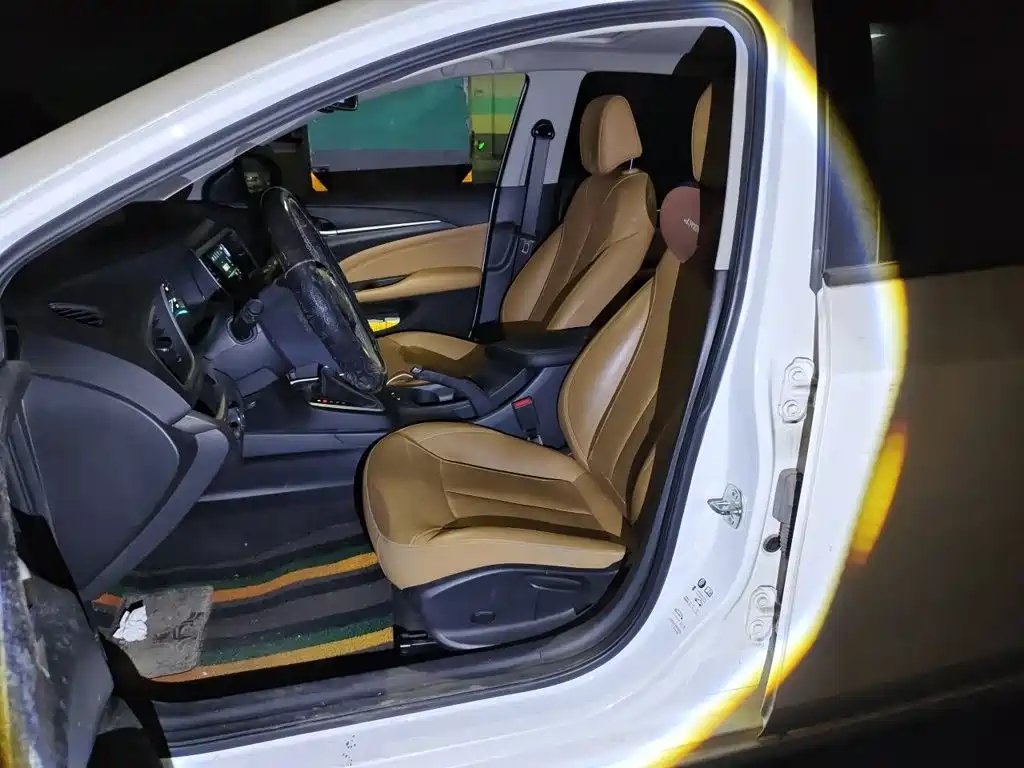 Buick Excelle — миниатюра 11