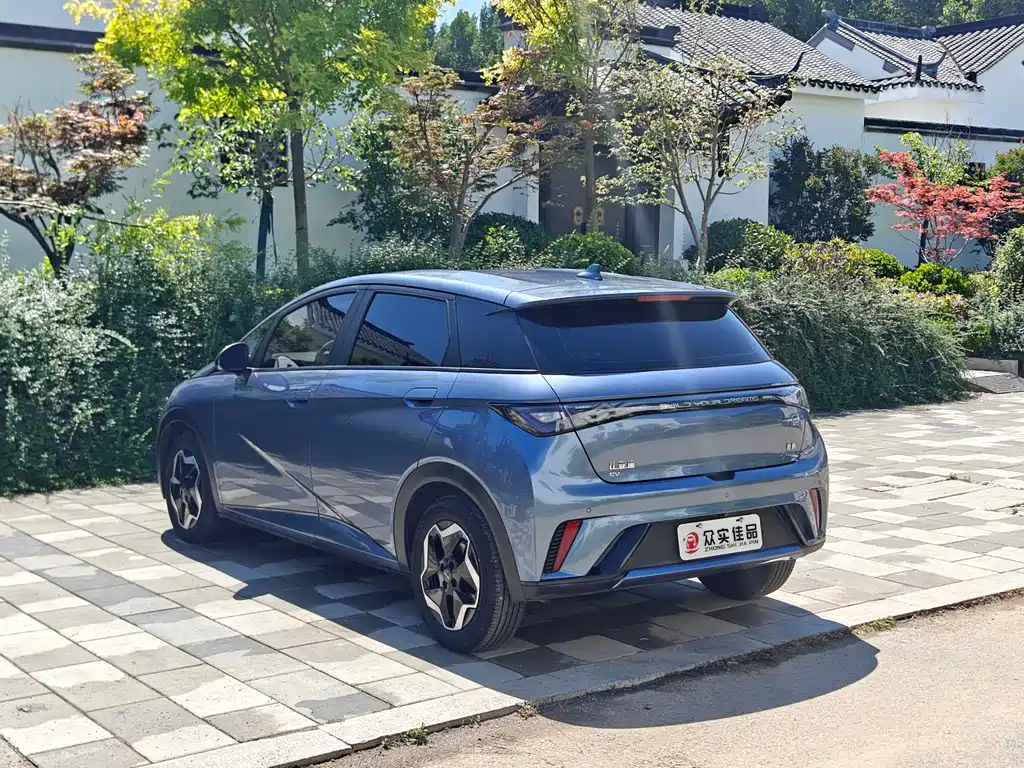 BYD Dolphin 2025 420km