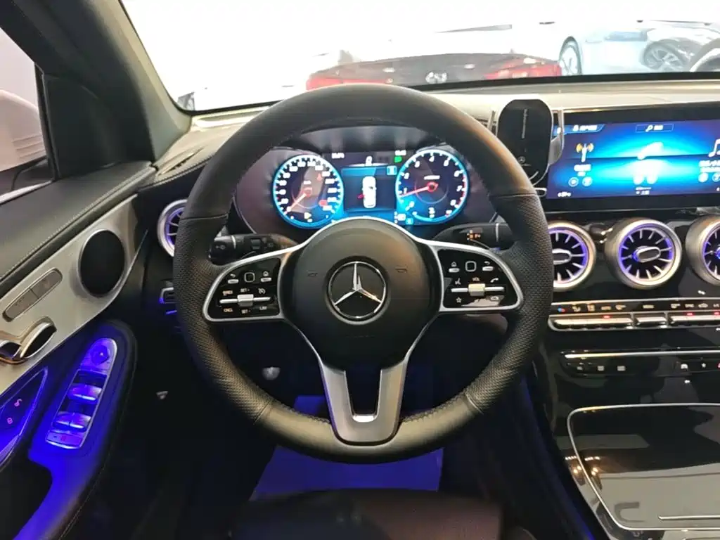 Mercedes-Benz GLC — миниатюра 11