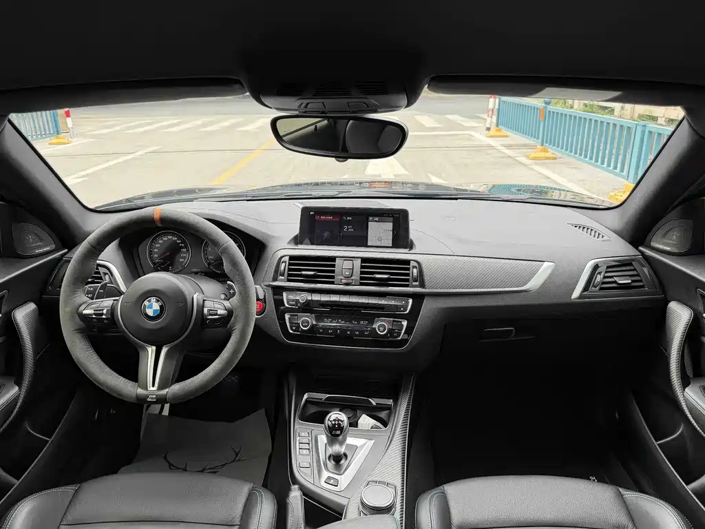 BMW M2 — миниатюра 8