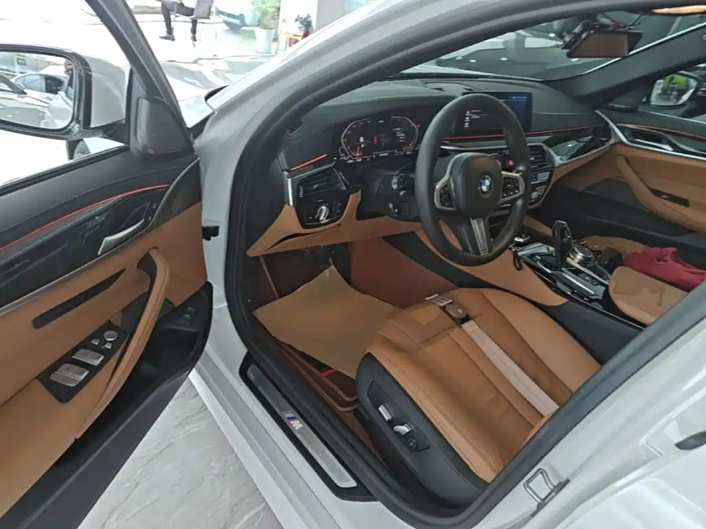 BMW 5 Series — миниатюра 16