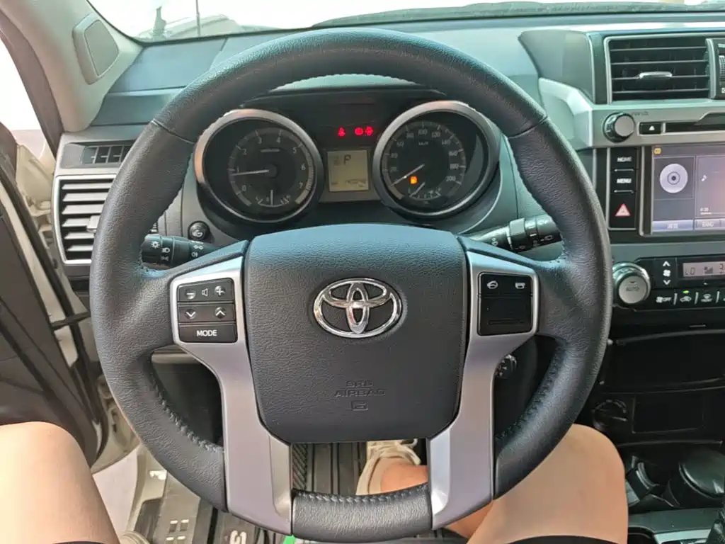 Toyota Prado — миниатюра 11
