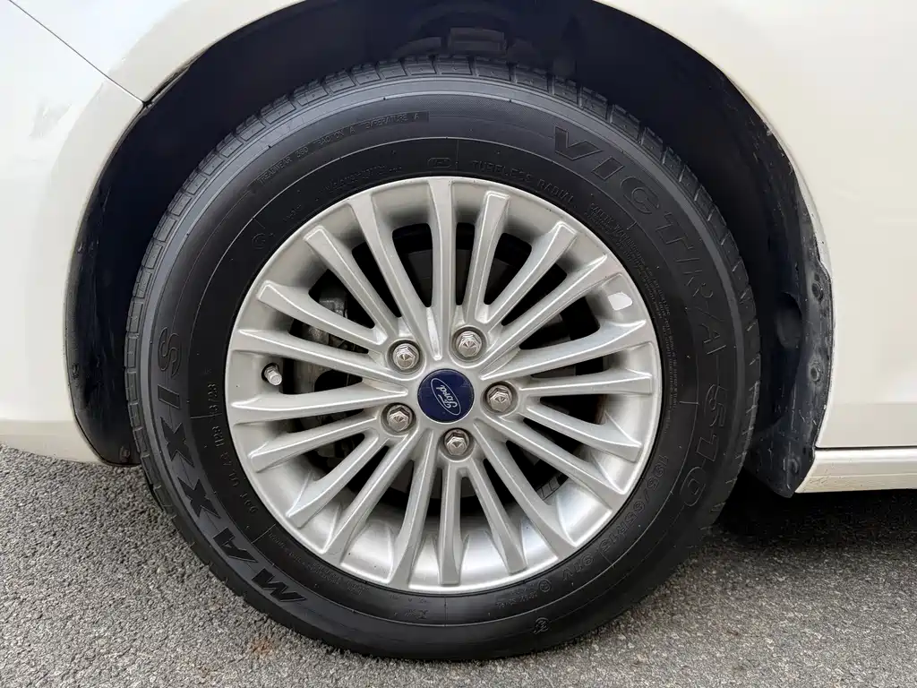 Ford Escort — миниатюра 24