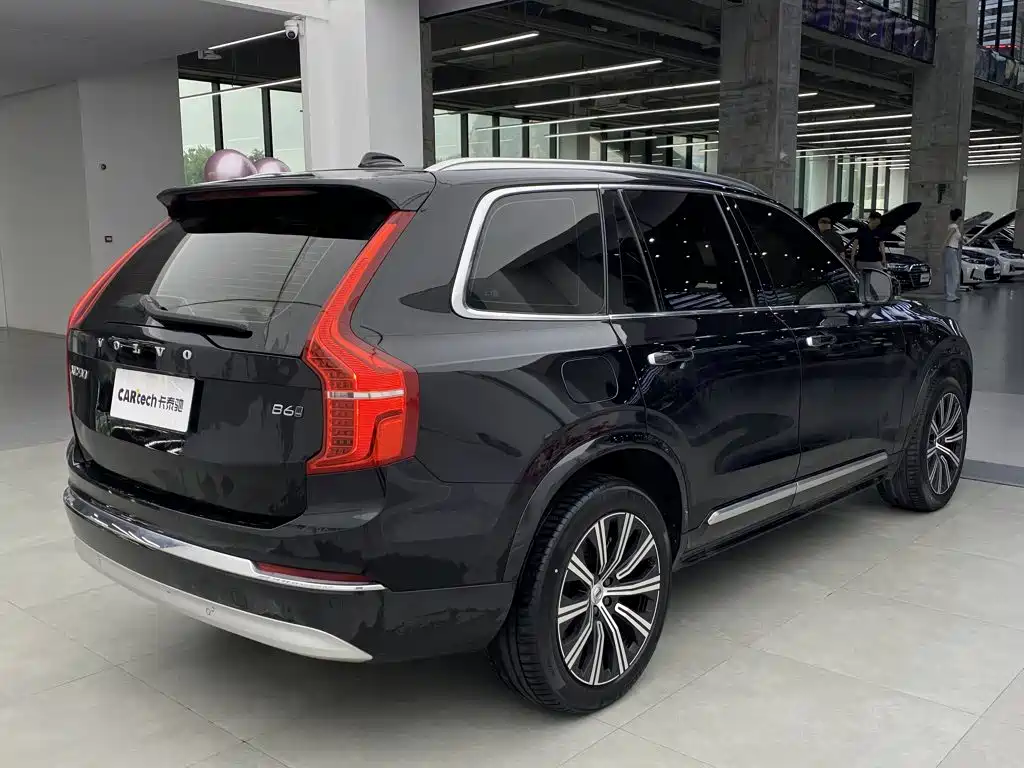 Volvo XC90 2021 B6 Luxury 7 мест