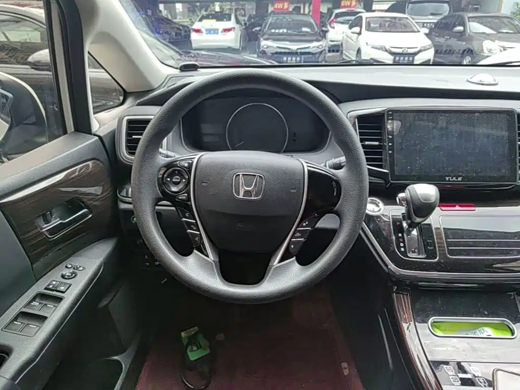 Honda Odyssey — миниатюра 17