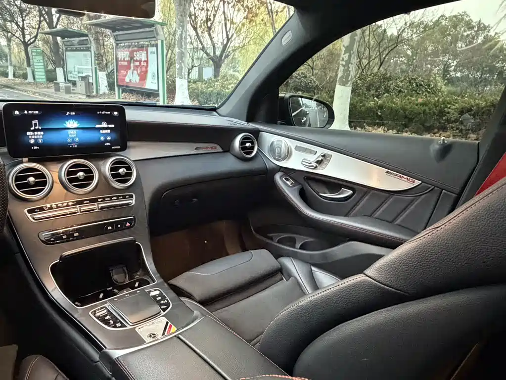 MERCEDES-BENZ GLC COUPE AMG