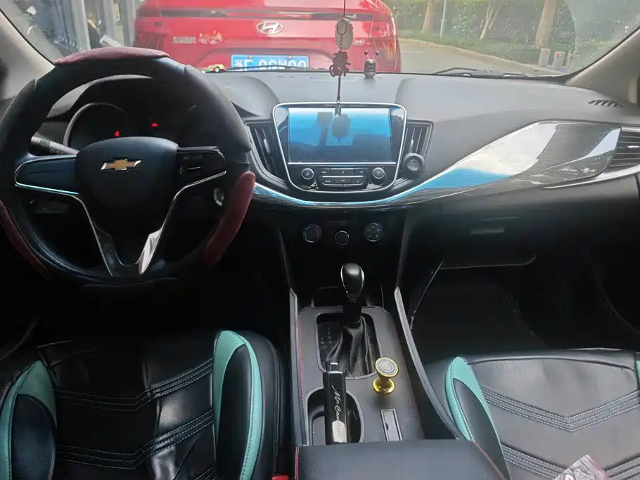 Chevrolet Cavalier — миниатюра 12