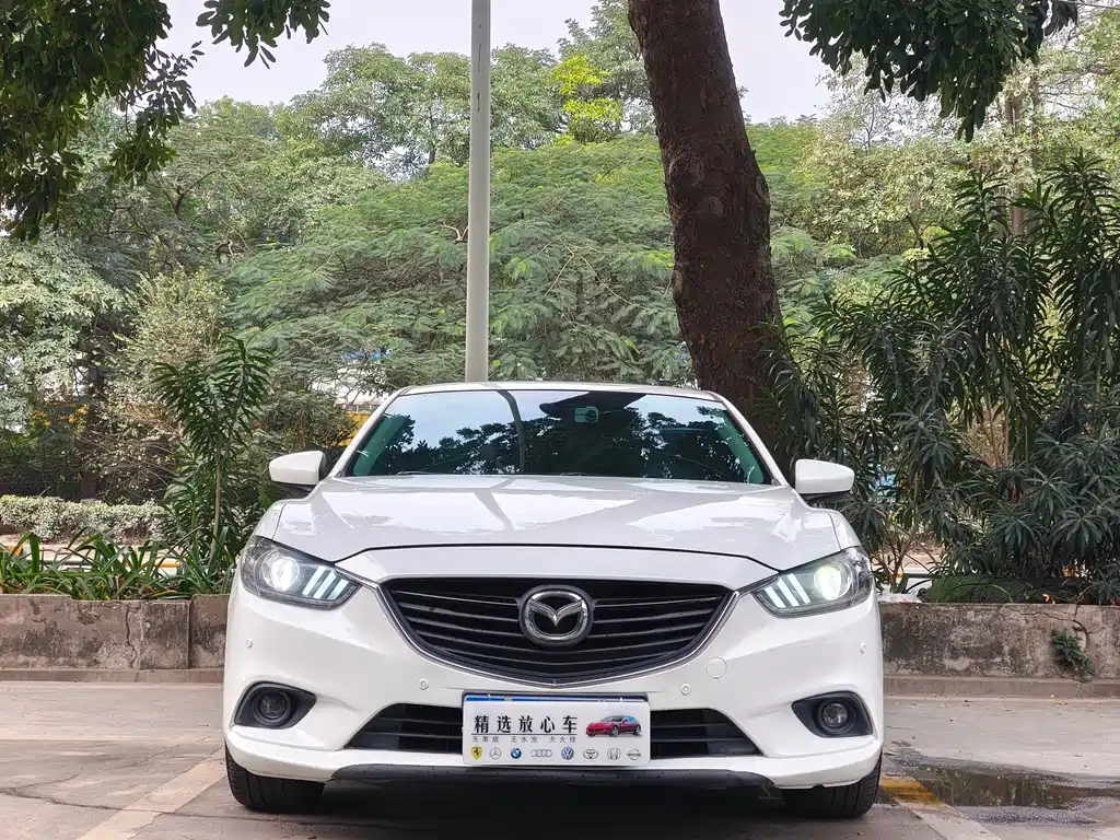 Mazda Atenza 2014 2.0L Luxury
