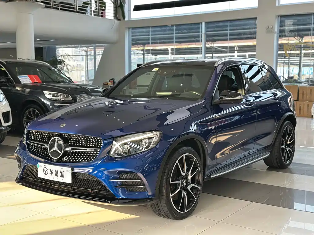MERCEDES-BENZ GLC AMG