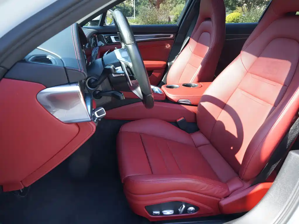 PORSCHE PANAMERA NEW ENERGY