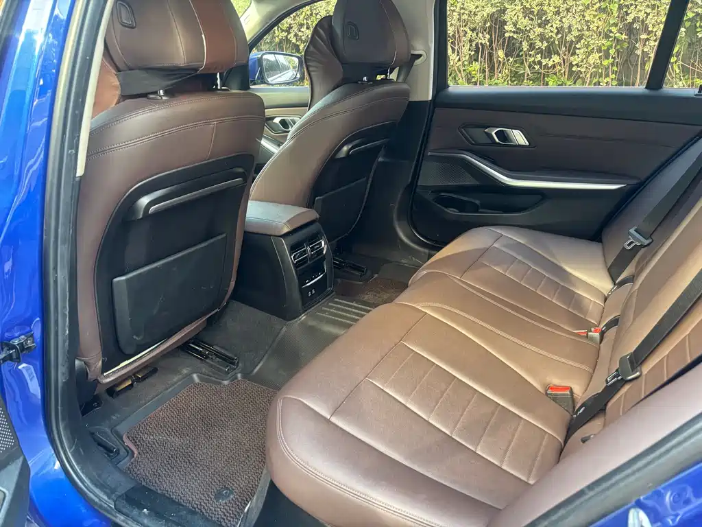 BMW 3 Series — миниатюра 16