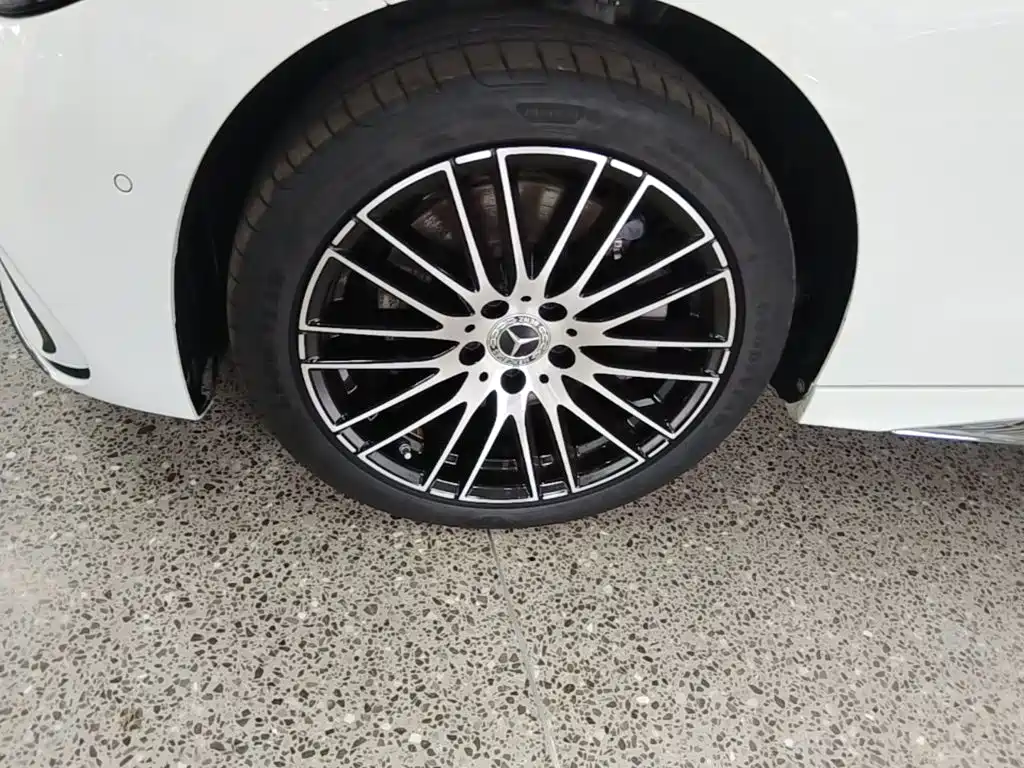 Mercedes-Benz C-Class — миниатюра 23