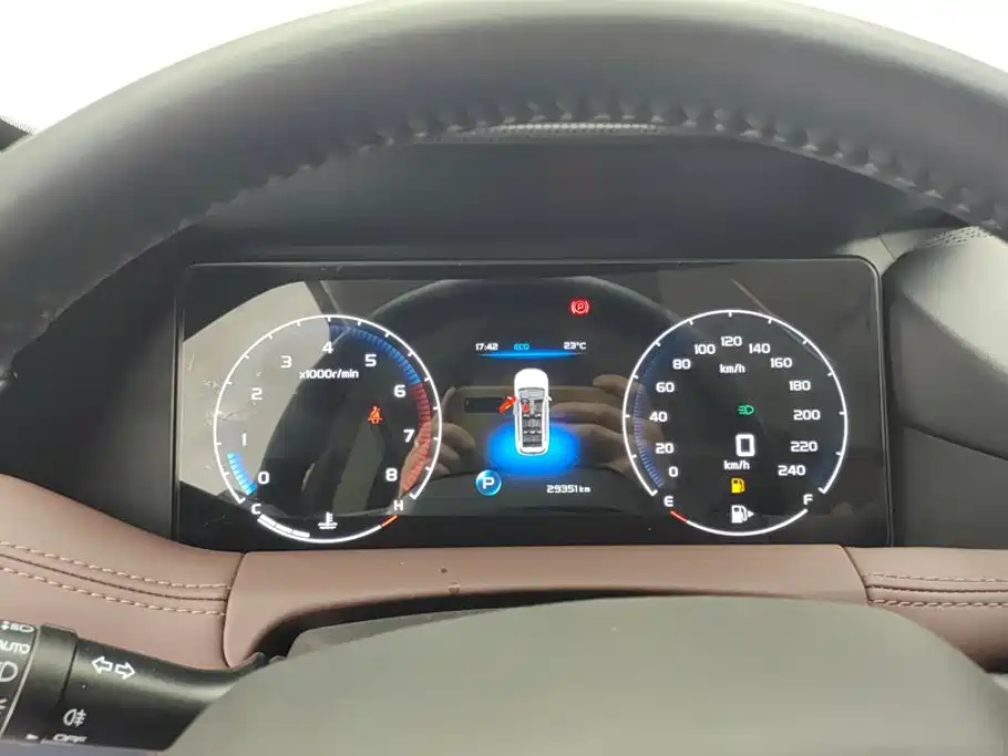 Geely Haoyue — миниатюра 14