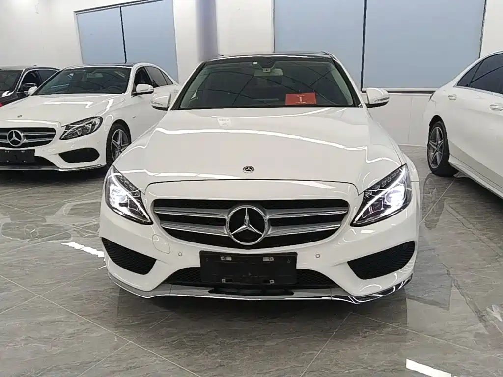 Mercedes-Benz C-Class — миниатюра 3