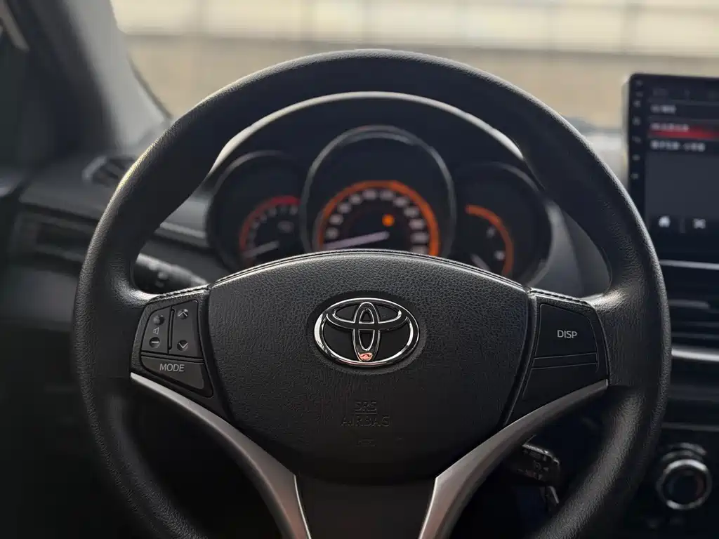 TOYOTA YARIS L TO ENJOY