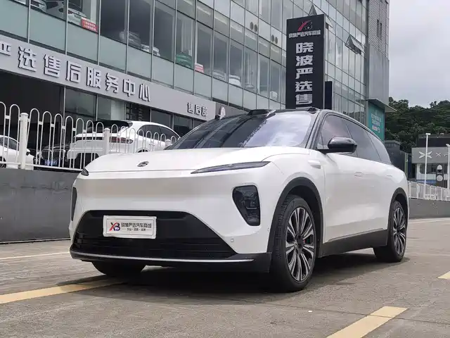 2024 Nio ES8