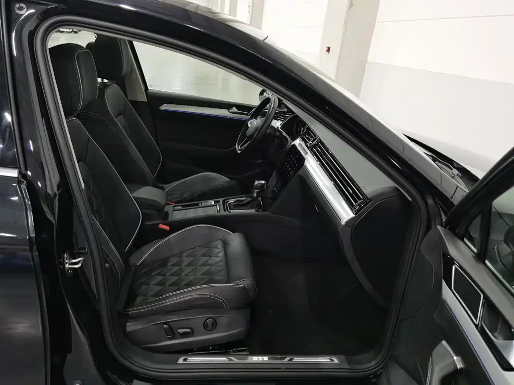 Volkswagen Magotan PHEV — миниатюра 23