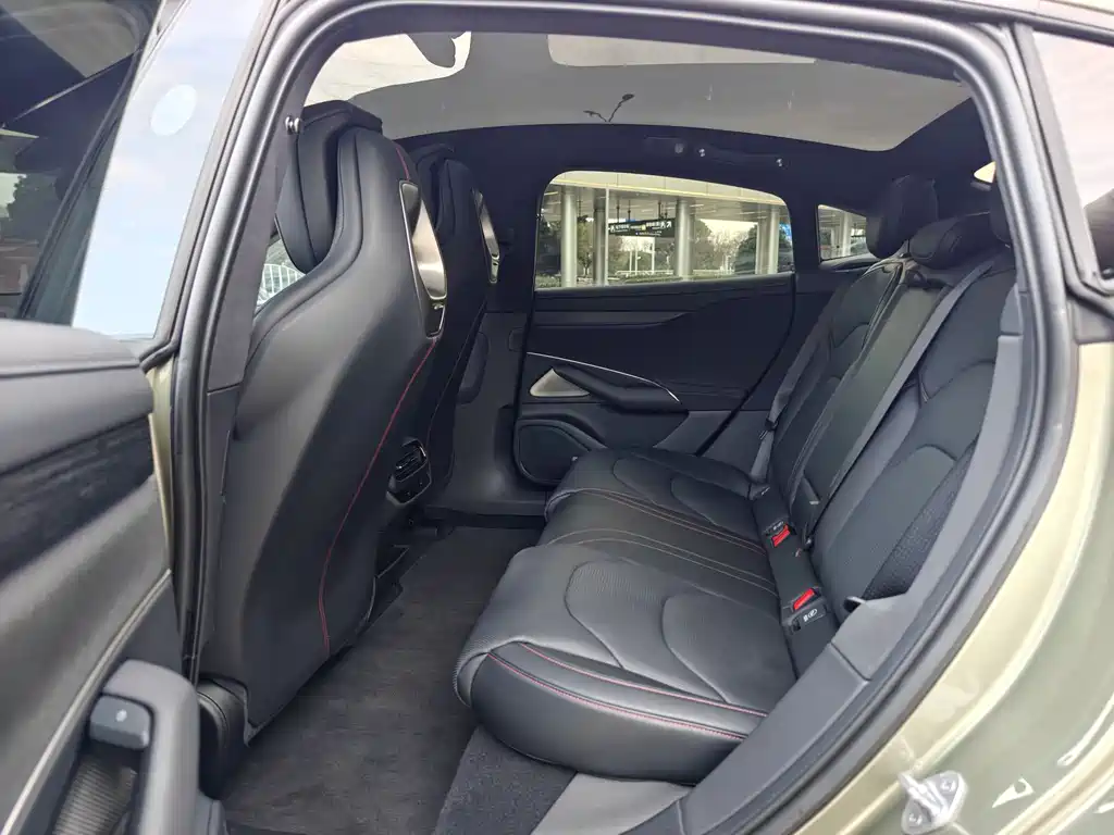 XIAOMI CAR XIAOMI SU7