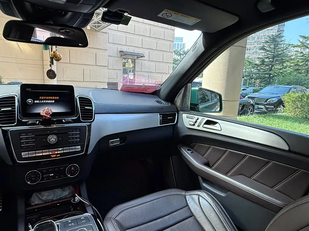 MERCEDES-BENZ GLE AMG