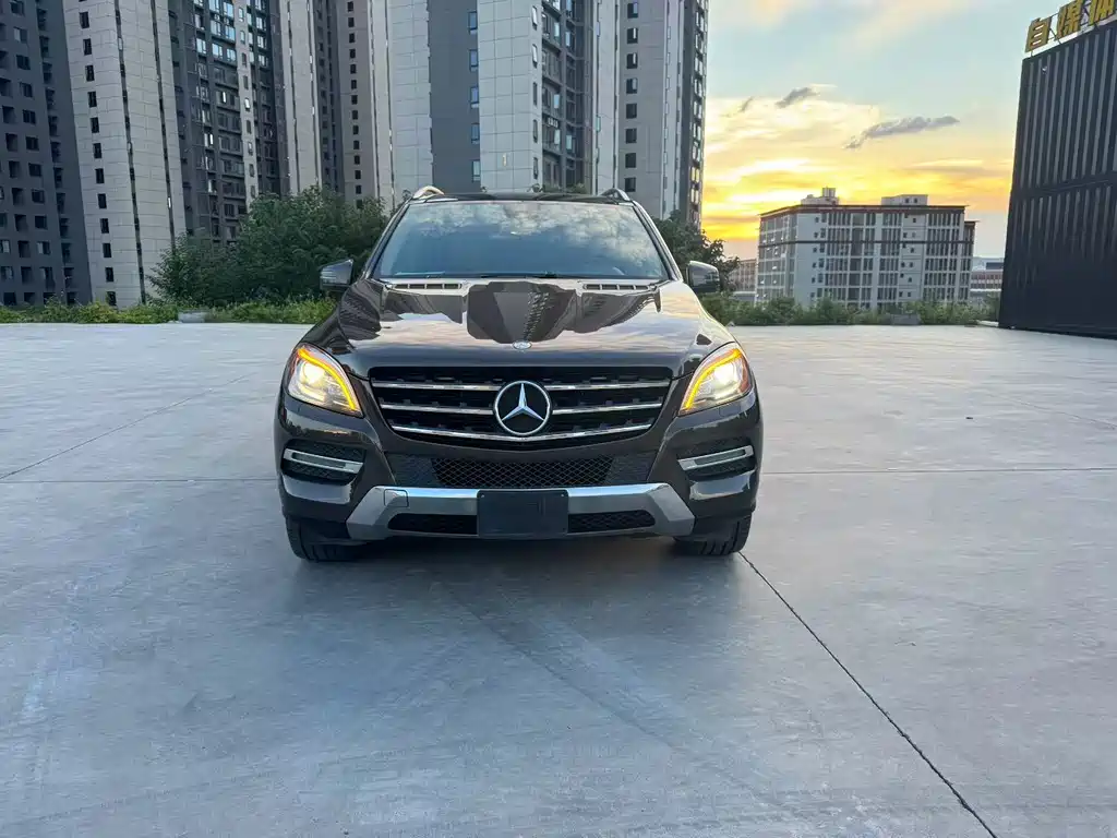 Mercedes-Benz M-Class — миниатюра 2