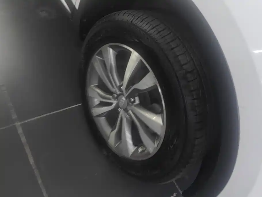 Geely Boyue — миниатюра 6