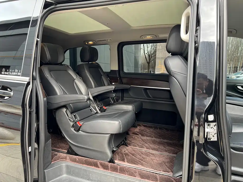 MERCEDES-BENZ V CLASS