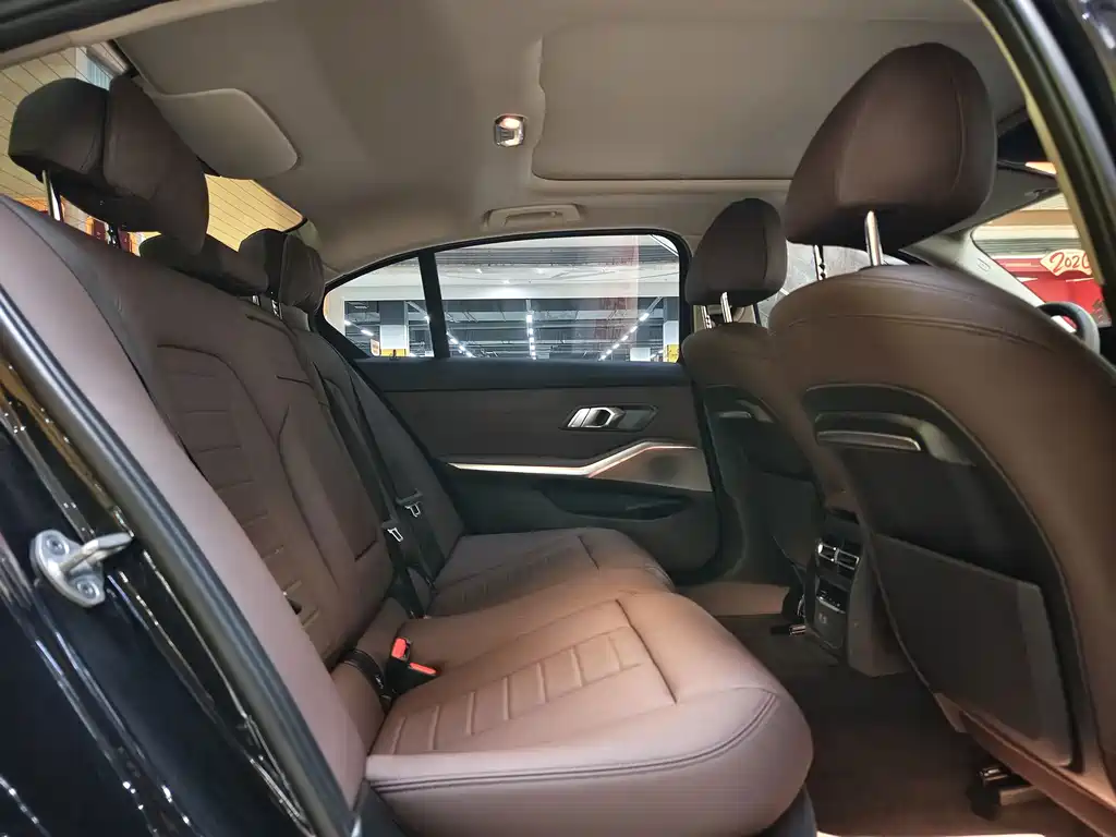 BMW 3 Series — миниатюра 13