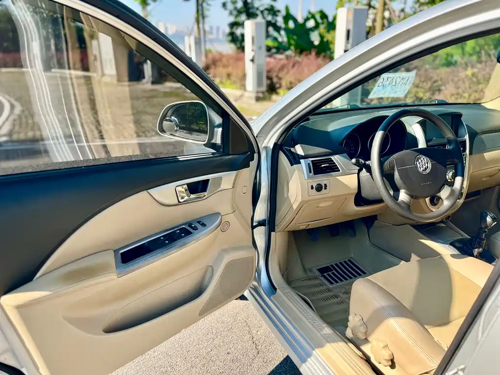 Buick Excelle 2013 1.5L MT