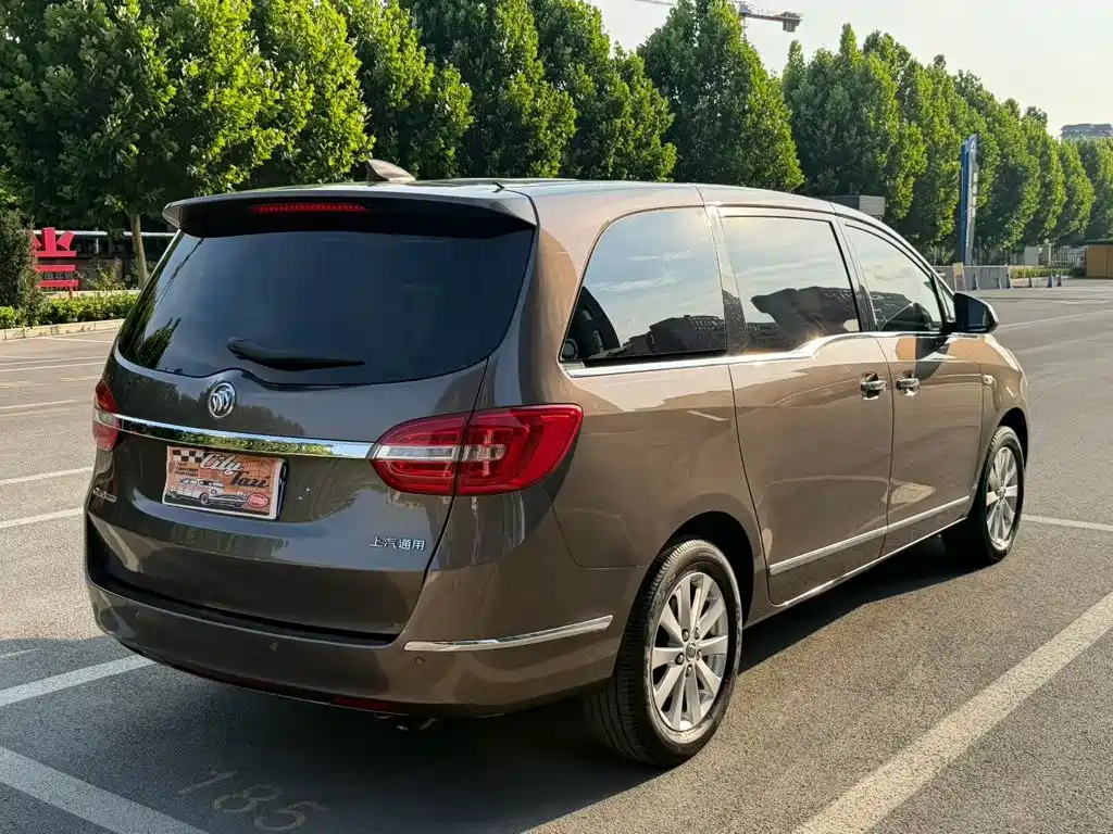 Buick GL8 2017 25S Luxury V