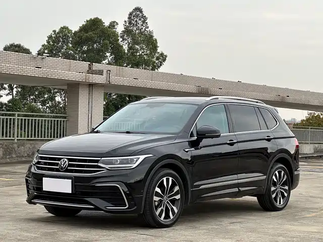 VOLKSWAGEN TIGUAN L 2024