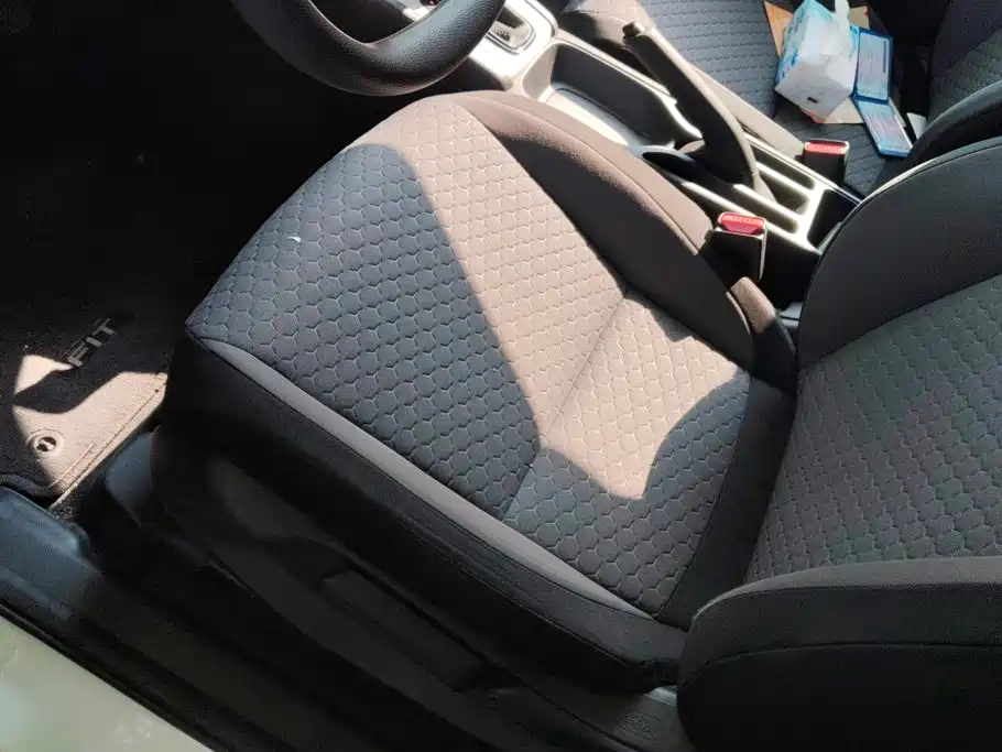 Honda Fit — миниатюра 9