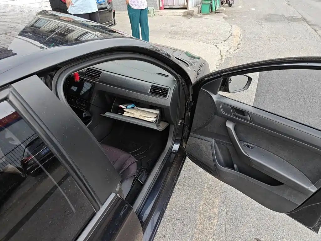 Volkswagen Santana — миниатюра 21