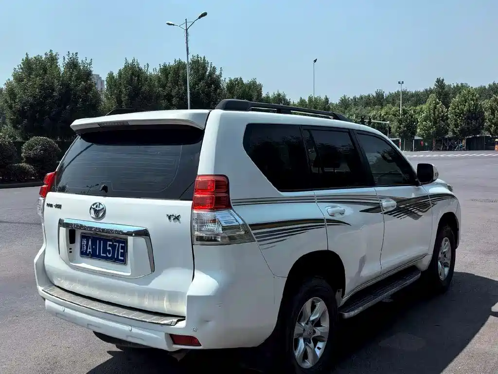 Toyota Land Cruiser Prado 2010 4.0L AT TX