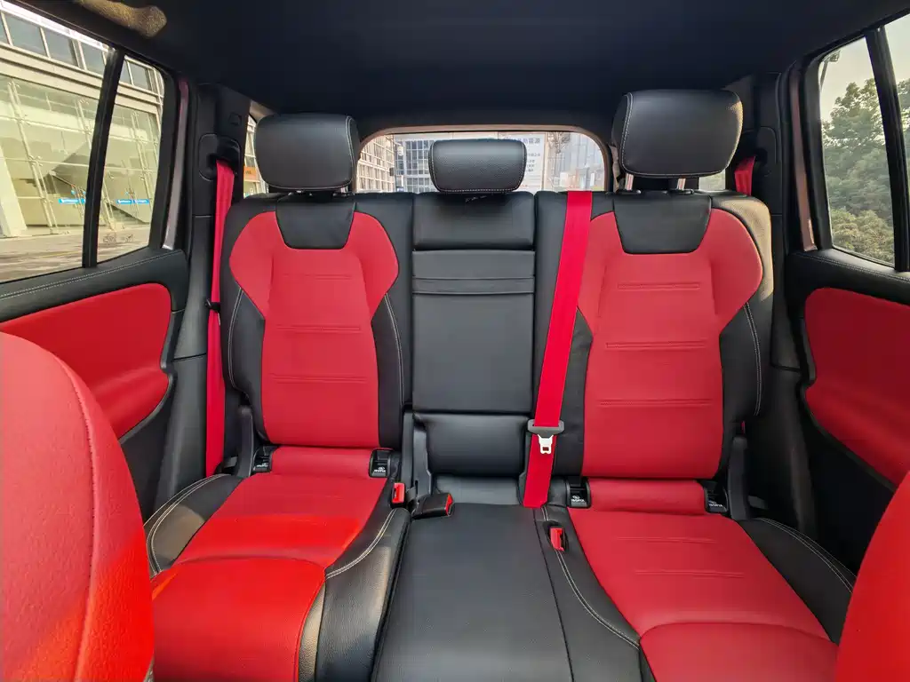 MERCEDES-BENZ GLB AMG