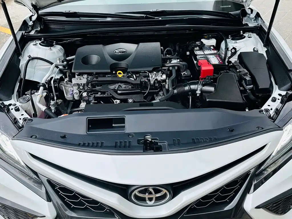 Toyota Camry 2021 2.0S