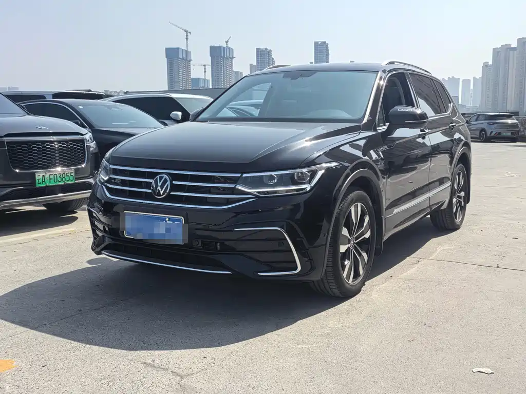 Volkswagen Tiguan L 2025