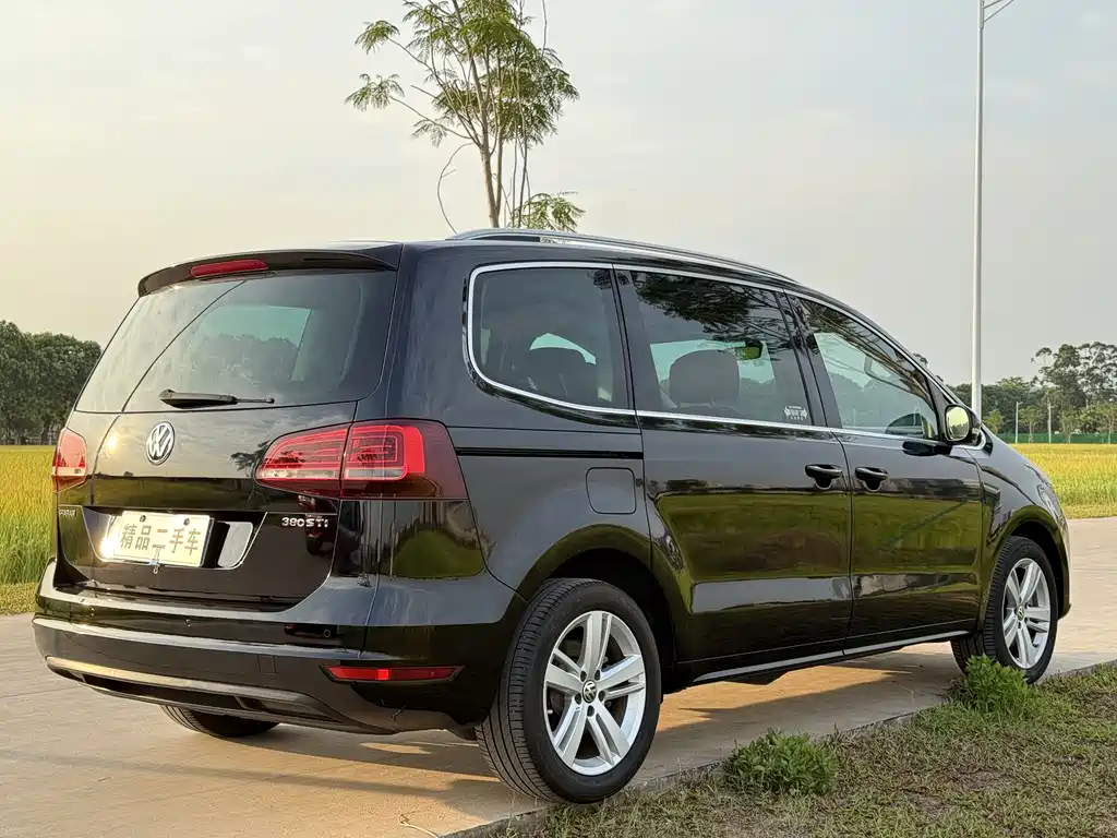 Volkswagen Xia 2016 380TSI 7 мест
