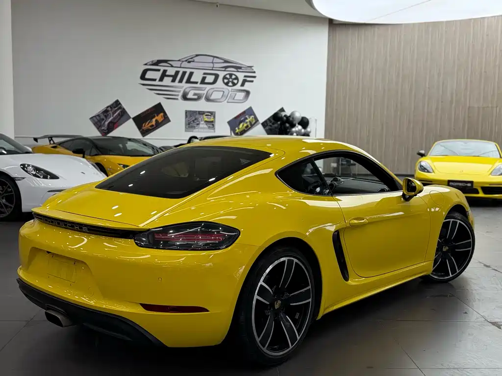 Porsche 718 2016 Cayman 2.0T