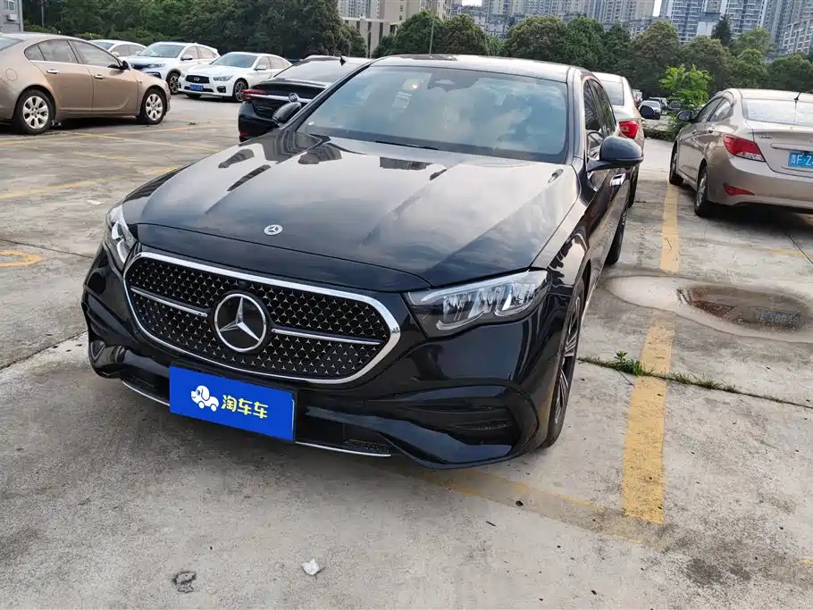Mercedes-Benz E-Class 2025