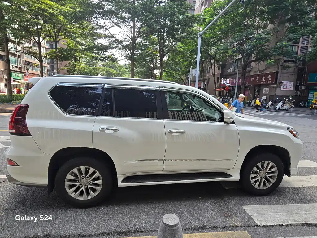 Lexus GX — миниатюра 8