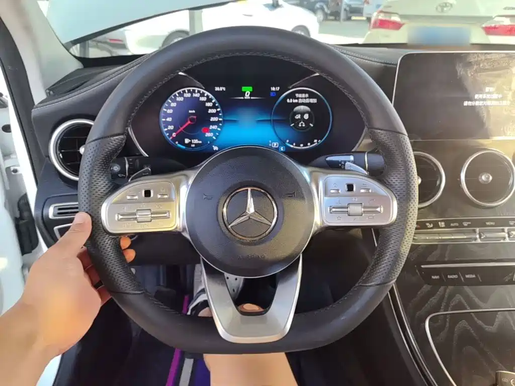 Mercedes-Benz C-Class — миниатюра 11