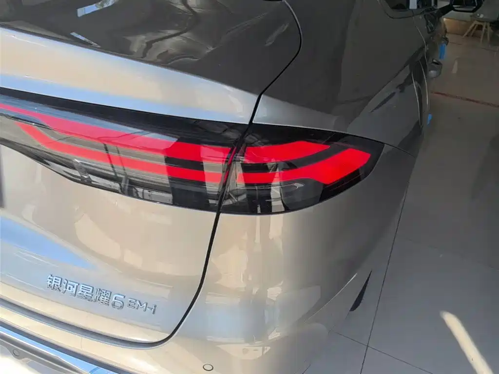 Geely Galaxy Galaxy 6 6 2026 125km