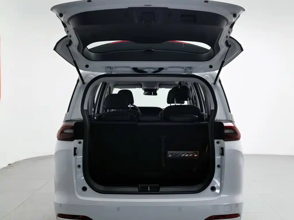 GAC Motor Trumpchi M6 — миниатюра 16