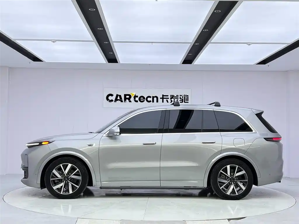 Li Auto L8 2024 Pro