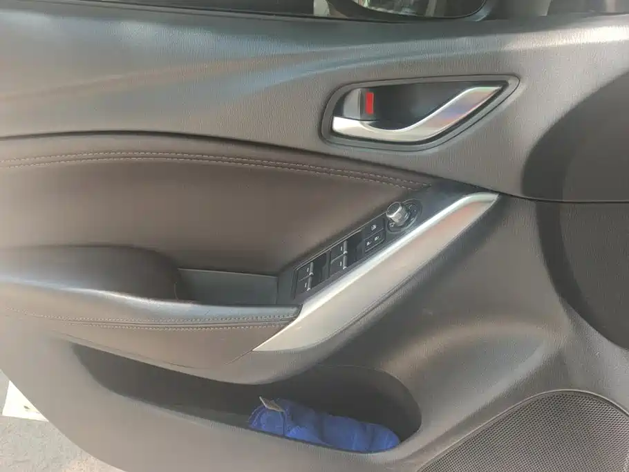 Mazda Atenza — миниатюра 7